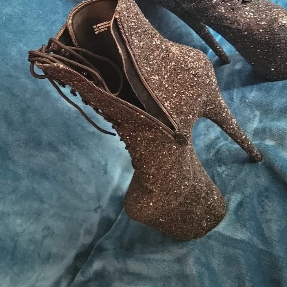 Pleaser boots